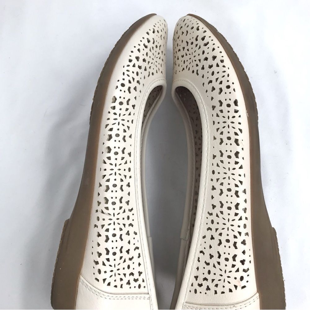 Solanz Cream Laser Cut Faux Leather Slip On Memory Foam Ballet Flats - Picture 9 of 14